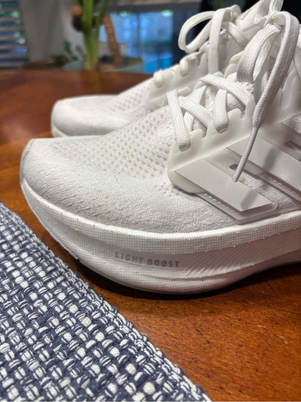 adidas ultraboost All-White Lightweight Running Shoes Sz 8 - Picture 4 of 12